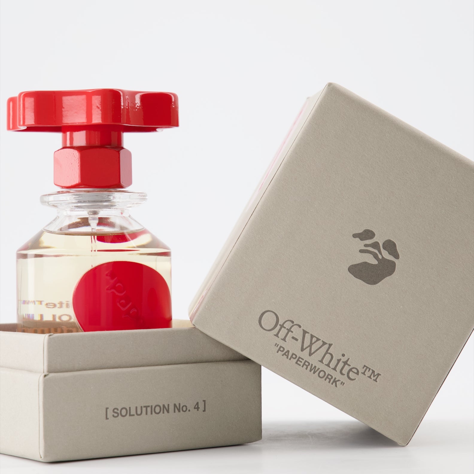 Lifestyle Perfume Solution No. 4 Off-White Red Unisex