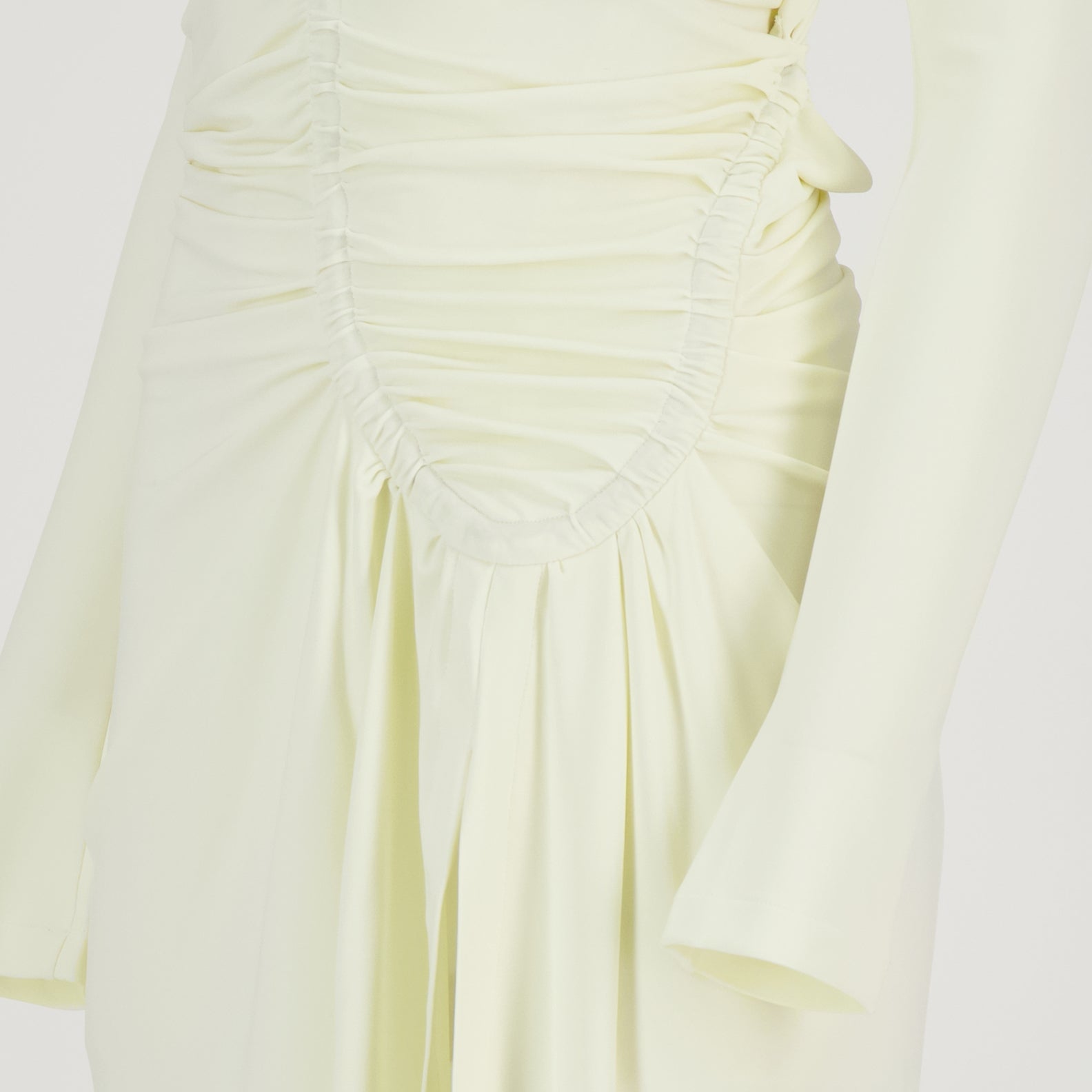 Robe drapée beige