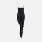 Robe noire froncée