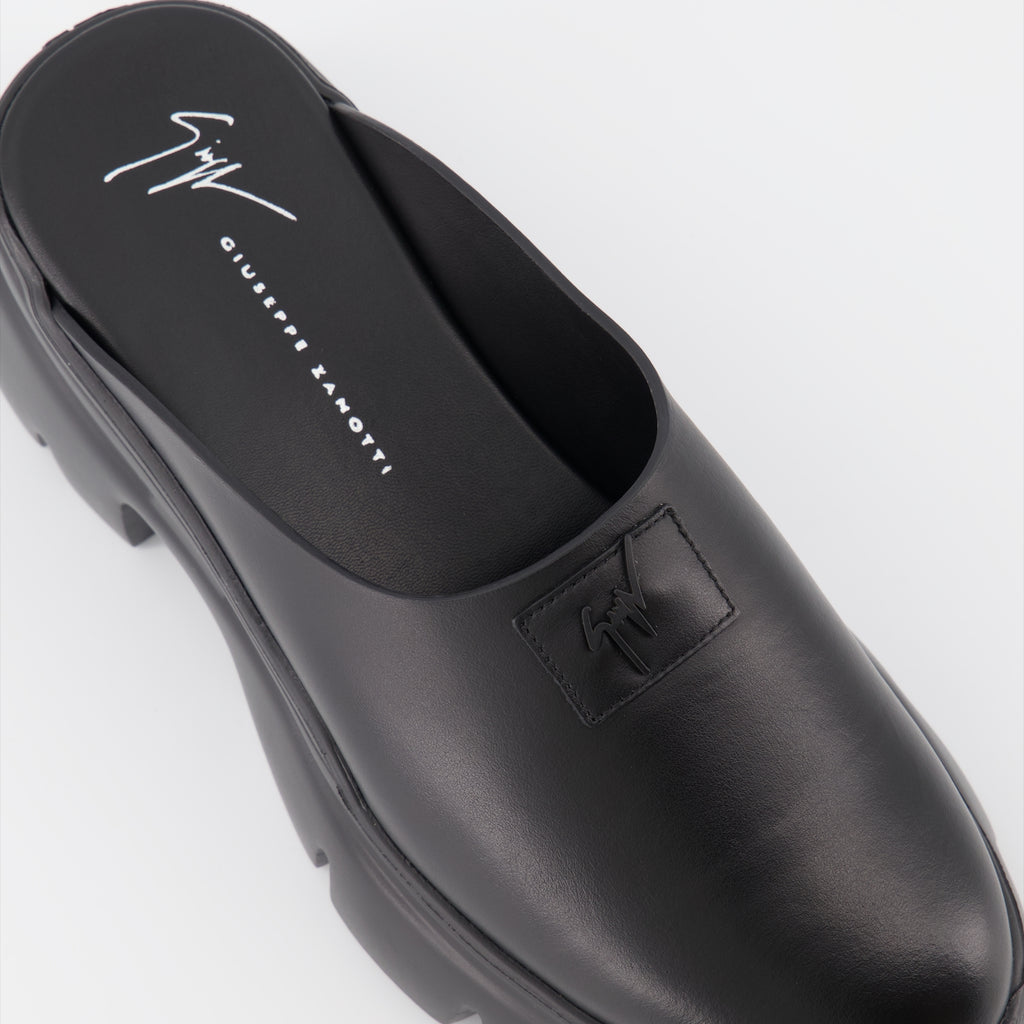 オープントゥシューズ サボ アポカリプス Giuseppe Zanotti 黒 女性
