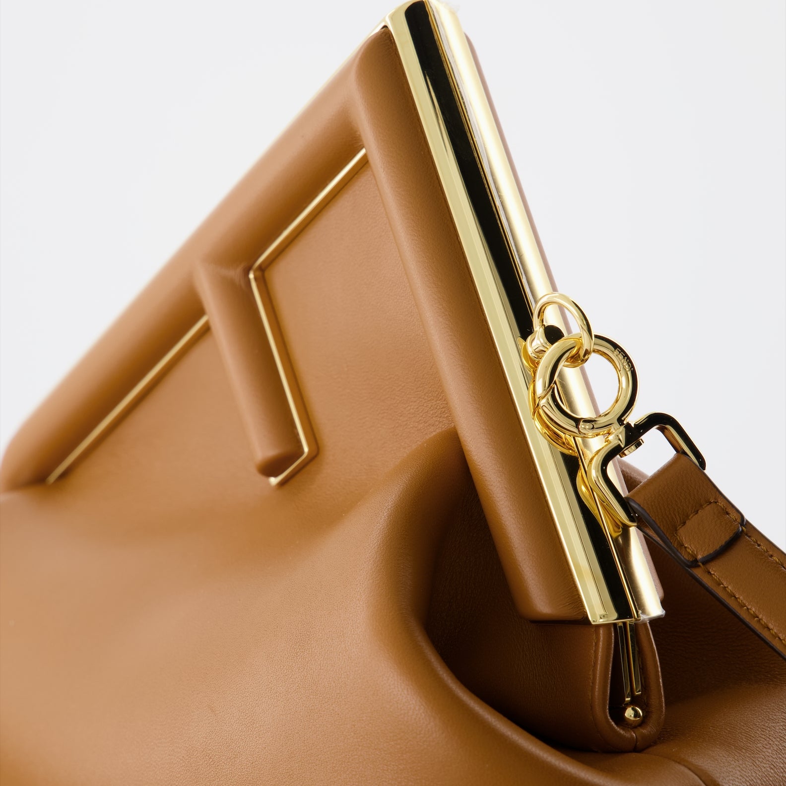 Sacs bandoulière Sac Fendi First midi Fendi Marron Femme