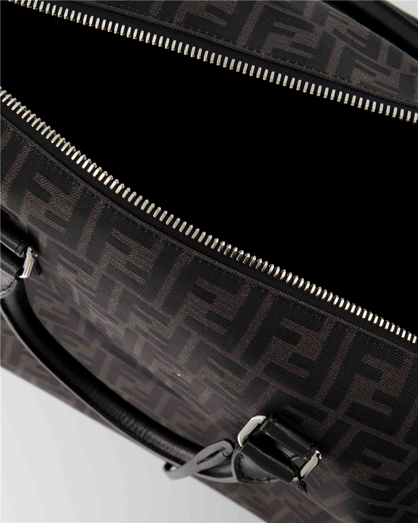 スポーツ＆トラベルバッグ FFバッグ Fendi 黒 男
