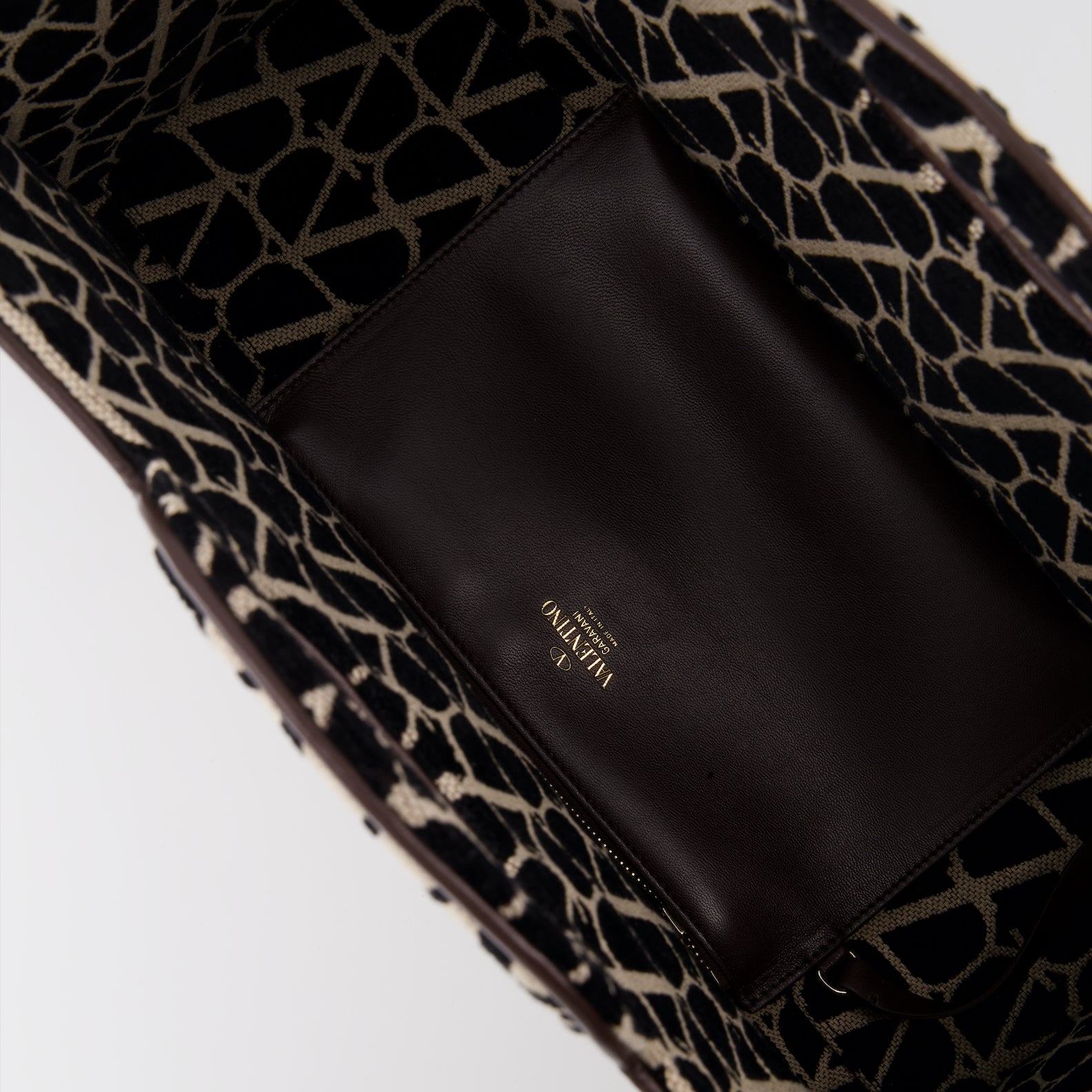 Tote bags Sac le Troisième en toile Valentino Garavani Braun Femme