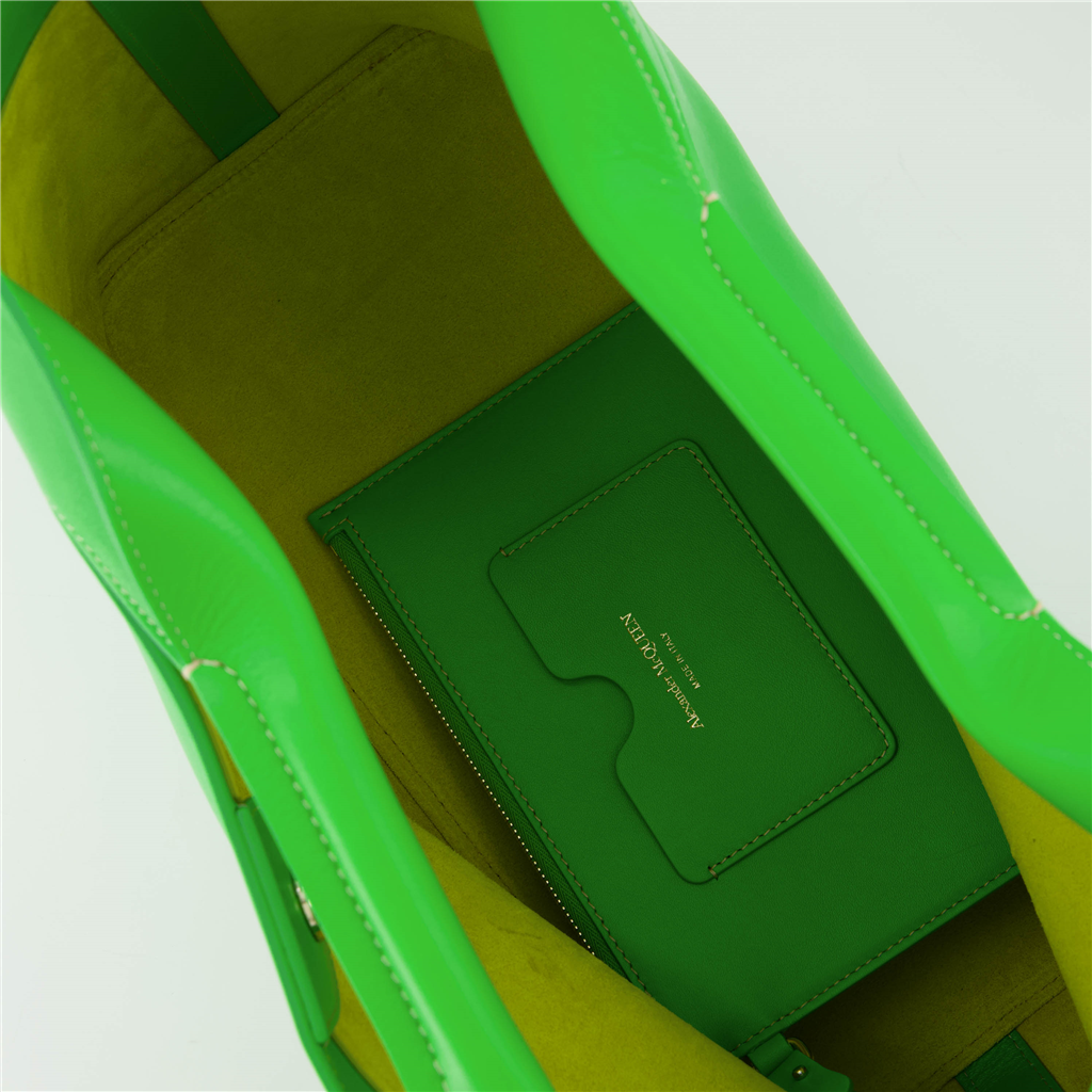 Borse tote Sac à main The Bow Alexander McQueen Verde Femme