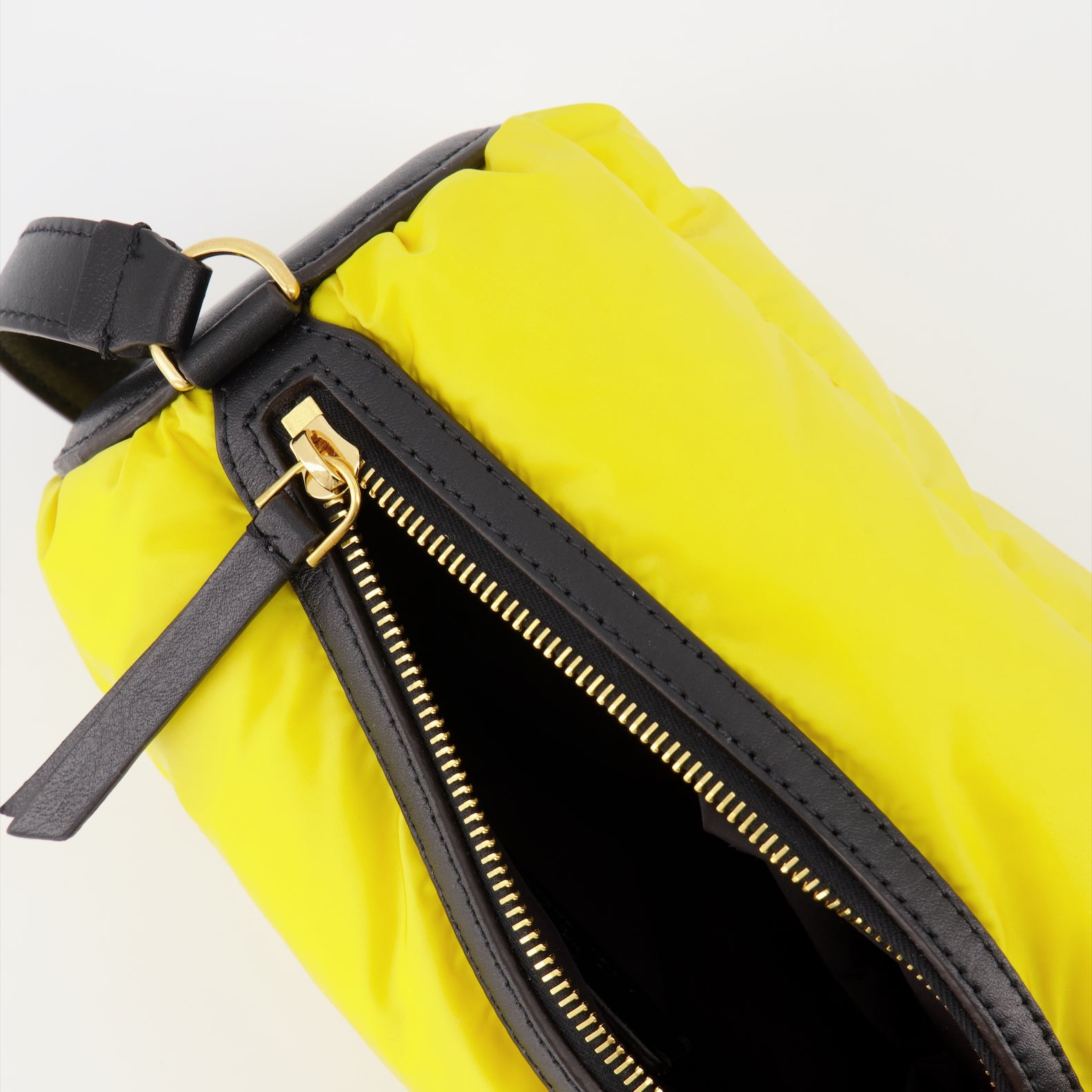Bolsas transversais Sac Keoni Moncler Amarelo Femme