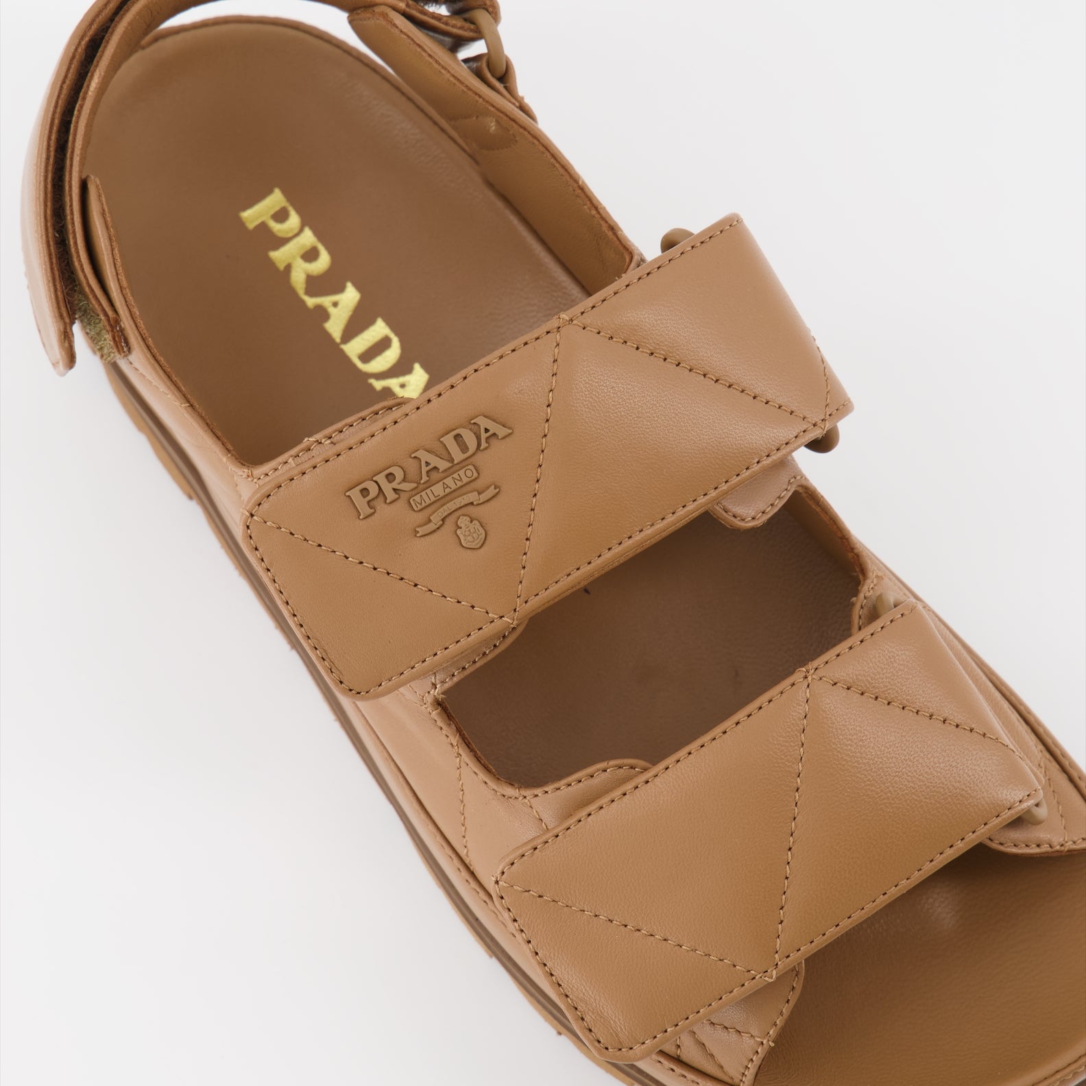 Offene schuhe Sandales en cuir Prada Braun Femme