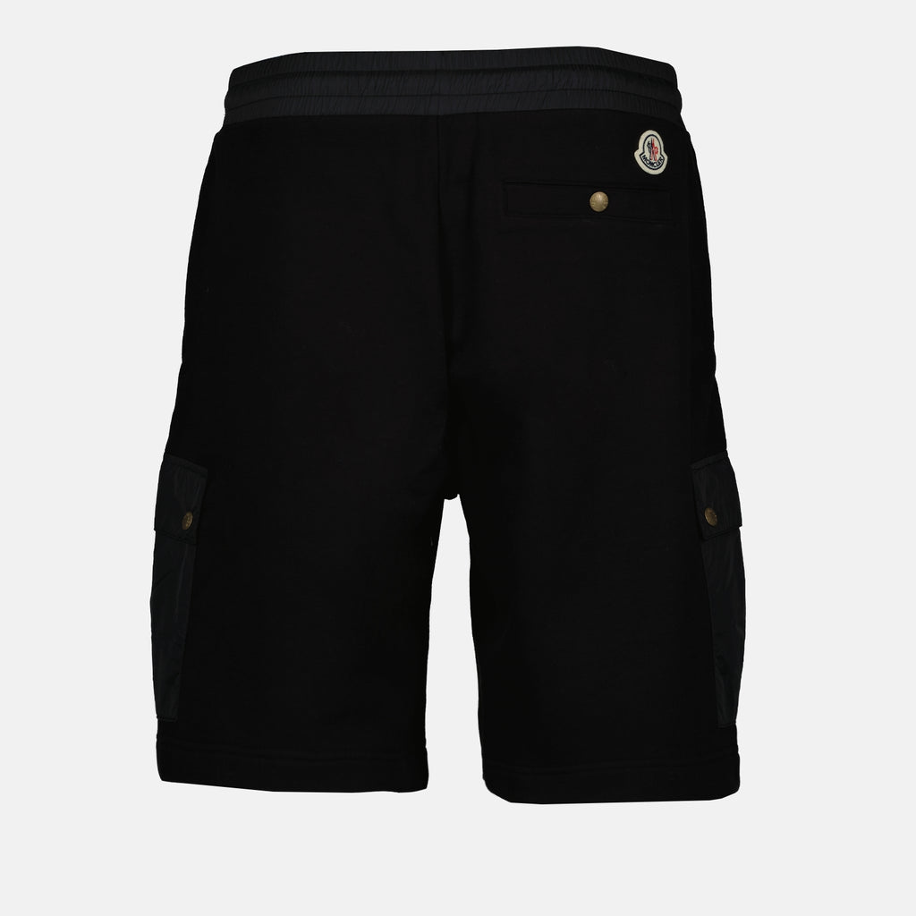 ショートパンツ ロゴパッチショーツ Moncler 黒 男