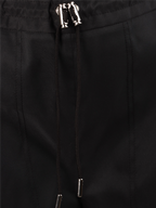 ショートパンツ フレアショーツ Alexander McQueen 黒 女性