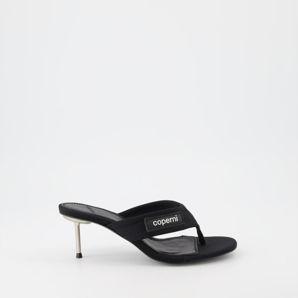 Tongs à talon noir