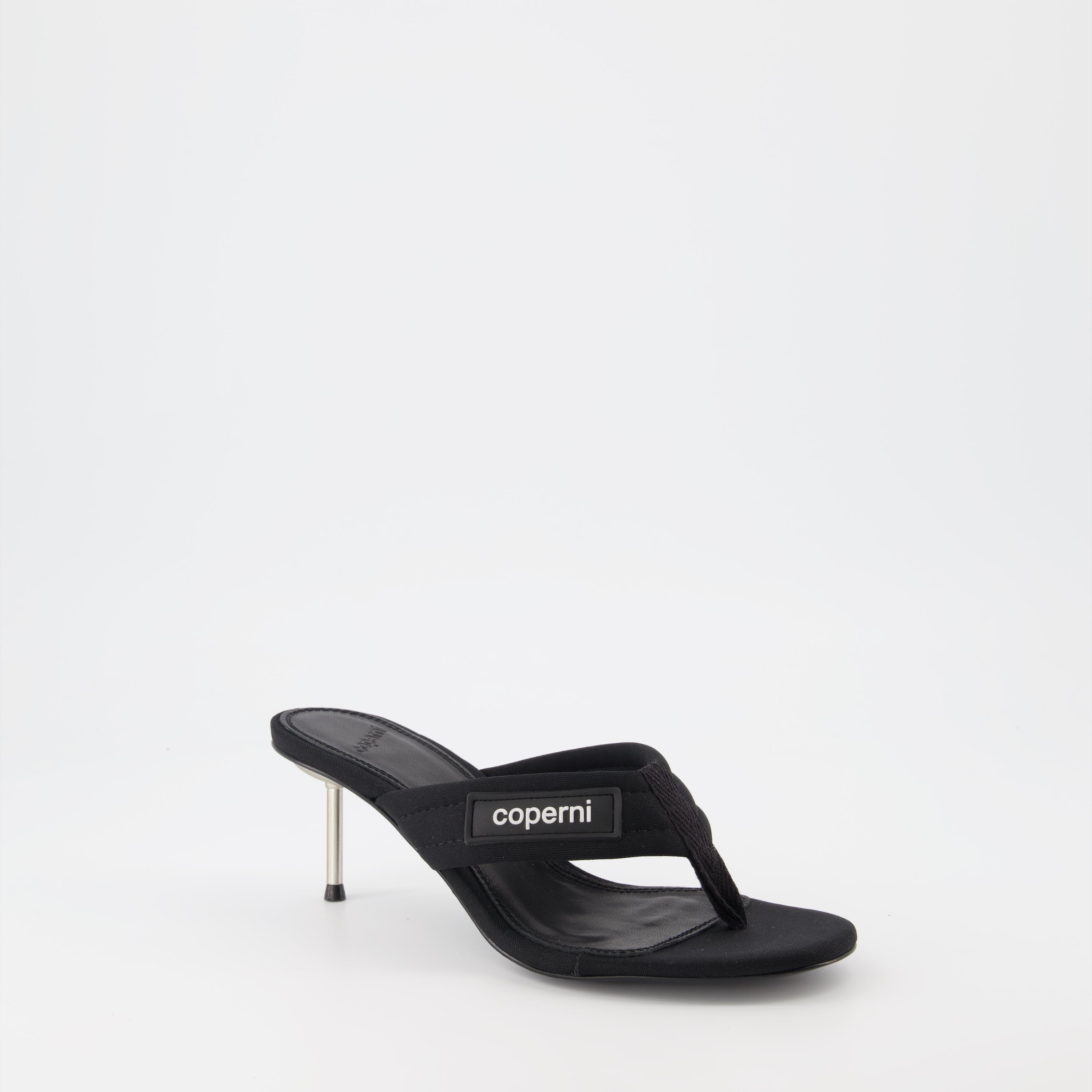 Tongs à talon noir