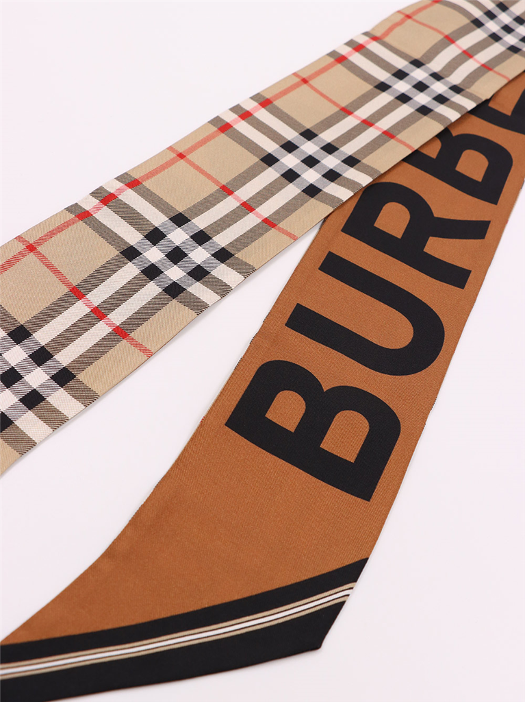 Écharpes, foulards et gants Foulard à carreaux Burberry Beige Femme